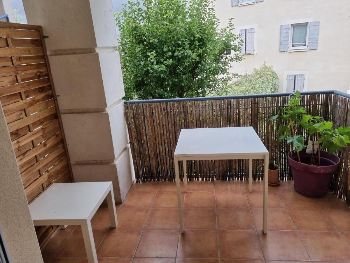 Appartement 1 Chambre Avec Piscine Uzès Esterno foto