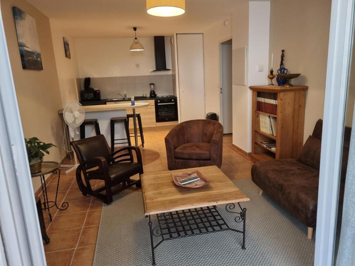 Appartement 1 Chambre Avec Piscine Uzès Esterno foto