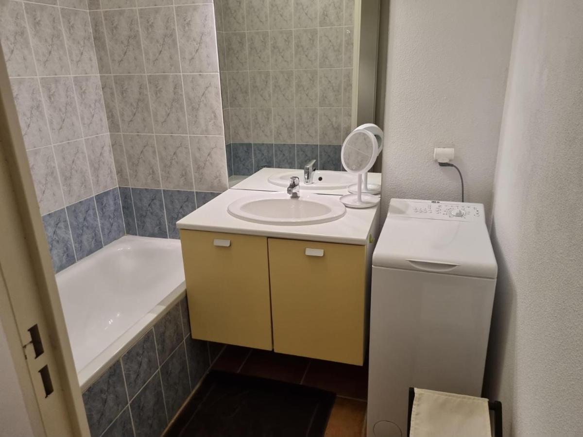 Appartement 1 Chambre Avec Piscine Uzès Esterno foto